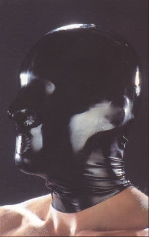 Maski Vetoketjulla, eri värejä L1109-04Z-0