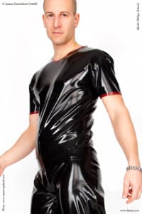Latexa - T-Paita, eri värejä L3305