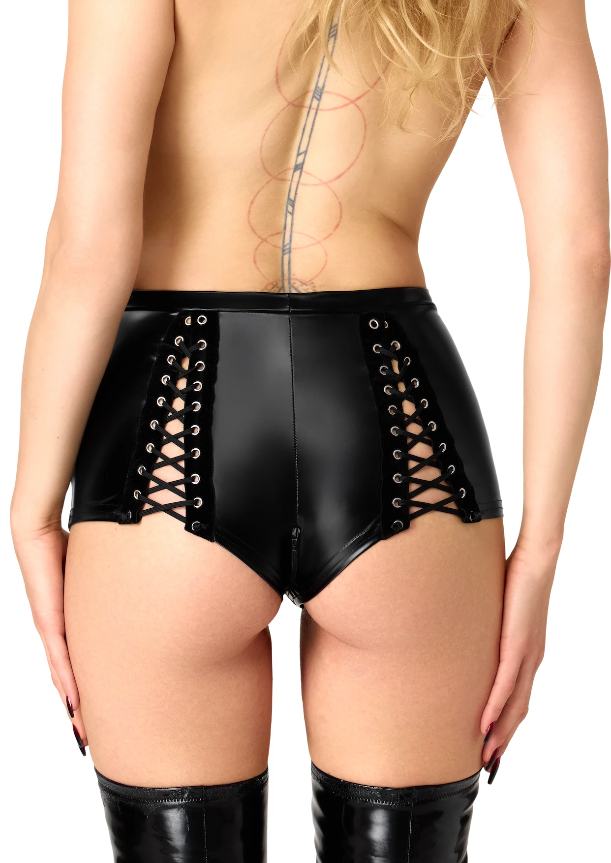 Noir Handmade - Do not Disturb Shortsit - Image 3